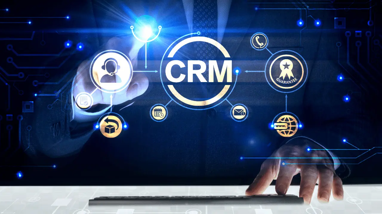 نظام لإدارة العلاقات مع العملاء مدعوم بالذكاء الاصطناعي AI CRM