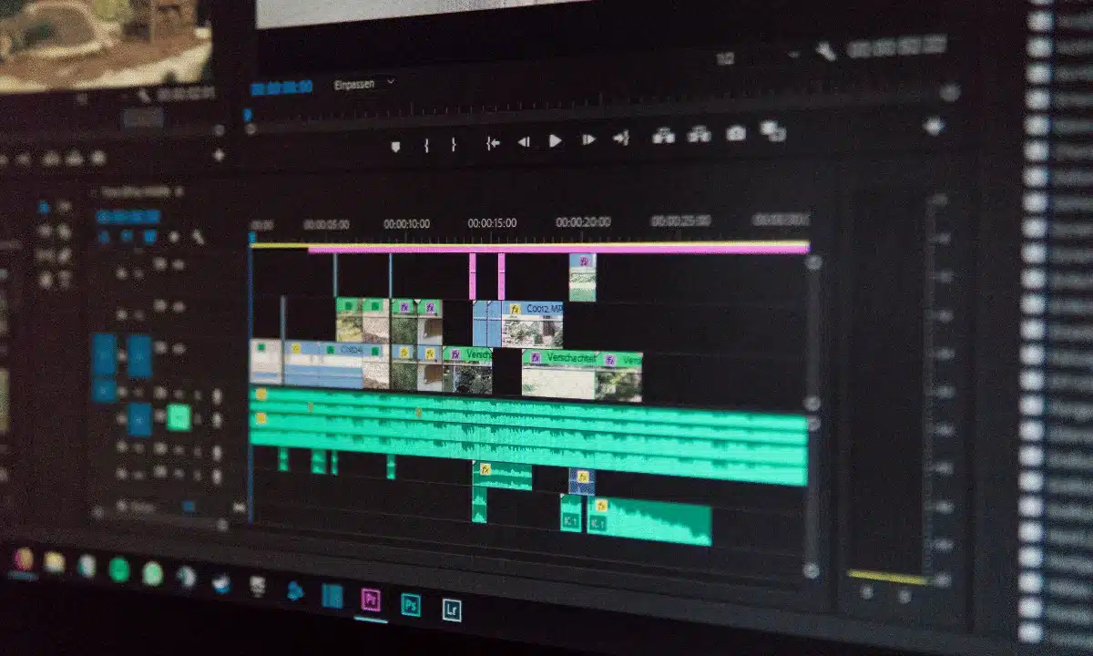 لقطة شاشة تظهر تطبيق Adobe Premier