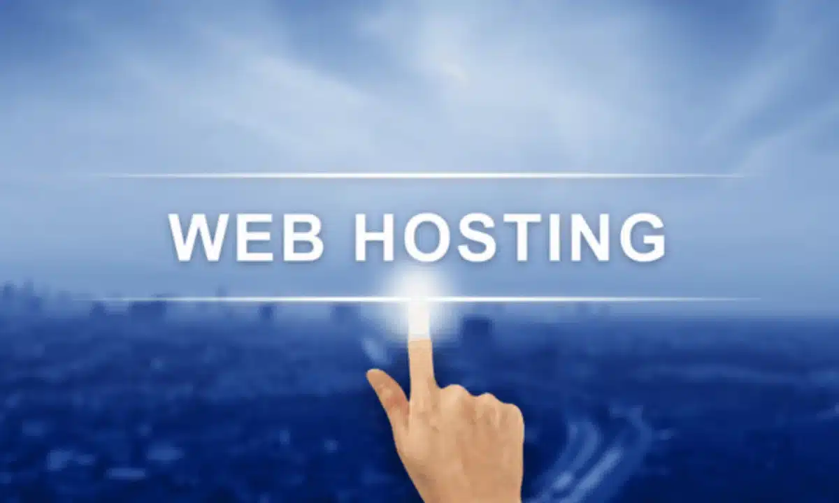 بلوهوست Bluehost أم هوستنجر Hostinger: أيهما الأنسب لاحتياجاتك